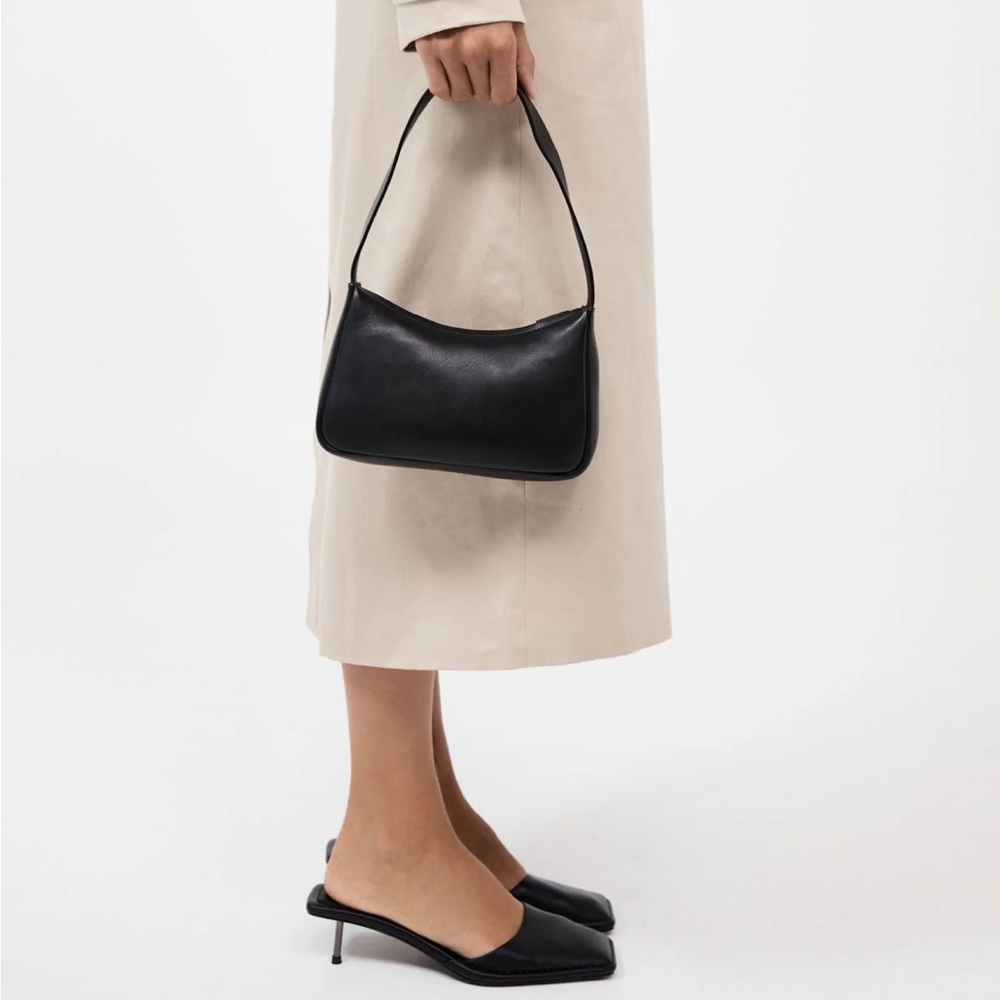 🌼WEEKEND FLASH SALE🌼 ST. AGNI 90s petit shoulder bag